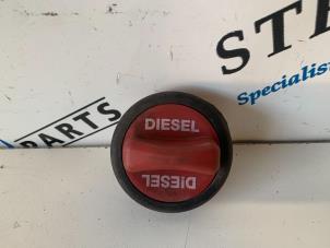 Gebruikte Tankdop Mercedes E (W211) 2.2 E-200 CDI 16V Prijs € 7,50 Margeregeling aangeboden door Sterparts Mercedes specialist