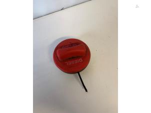 Gebruikte Tankdop Mercedes E (W212) E-220 CDI 16V BlueEfficiency Prijs € 7,50 Margeregeling aangeboden door Sterparts Mercedes specialist