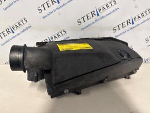 Begagnade Luftfilterhus Mercedes C Combi (S203) 2.2 C-200 CDI 16V Pris € 24,95 Marginaltabell erbjuds av Sterparts Mercedes specialist