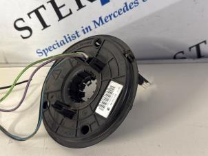 Begagnade Airbagring Mercedes S (W220) 3.2 S-320 CDI Pris € 34,95 Marginaltabell erbjuds av Sterparts Mercedes specialist