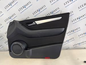 Begagnade List, framdörr, 4-dörrars, höger Mercedes B (W245) 2.0 B-200 16V Pris € 34,95 Marginaltabell erbjuds av Sterparts Mercedes specialist