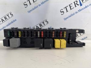 Gebruikte Comfort Module Mercedes C (W203) 2.2 C-200 CDI 16V Prijs € 145,00 Margeregeling aangeboden door Sterparts Mercedes specialist