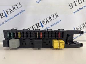 Gebruikte Comfort Module Mercedes C (W203) 2.2 C-200 CDI 16V Prijs € 145,00 Margeregeling aangeboden door Sterparts Mercedes specialist