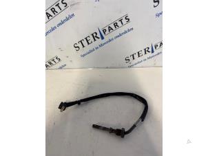 Gebruikte Uitlaat temperatuursensor Mercedes E (W212) E-200 CDI 16V BlueEfficiency,BlueTEC Prijs € 29,95 Margeregeling aangeboden door Sterparts Mercedes specialist