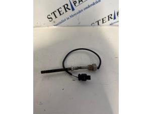 Begagnade Avgastemperatursensor Mercedes E (W211) 3.0 E-280 CDI V6 24V Pris € 29,50 Marginaltabell erbjuds av Sterparts Mercedes specialist