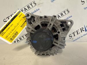 Gebruikte Alternator Mercedes A (177.0) 2.0 A-250 Turbo 16V Prijs € 144,95 Margeregeling aangeboden door Sterparts Mercedes specialist