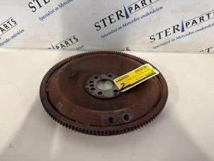 Begagnade Startkuggkrans Mercedes CLS (C219) 350 3.5 V6 18V Pris € 49,50 Marginaltabell erbjuds av Sterparts Mercedes specialist