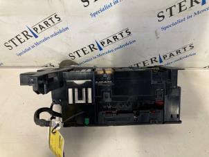 Begagnade Säkringsbox Mercedes B (W245) 2.0 B-200 16V Turbo Pris € 34,95 Marginaltabell erbjuds av Sterparts Mercedes specialist