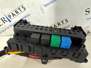 Begagnade Säkringsbox Mercedes B (W245) 2.0 B-200 16V Turbo Pris € 34,95 Marginaltabell erbjuds av Sterparts Mercedes specialist