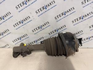 Begagnade Stötdämparstång, vänster fram Mercedes CLS Shooting Brake (X218) 350 CDI BlueEfficiency 3.0 V6 24V Pris € 495,00 Marginaltabell erbjuds av Sterparts Mercedes specialist