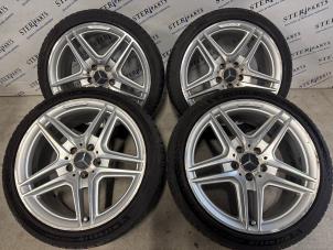 Begagnade Hjuluppsättning + däck Mercedes C Estate (S204) 3.0 C-320 CDI V6 24V 4-Matic Pris € 695,00 Marginaltabell erbjuds av Sterparts Mercedes specialist