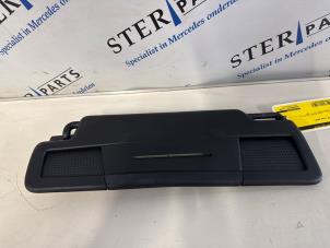 Gebruikte Zonneklep Mercedes SLK (R172) 2.1 250 CDI, 250d 16V Prijs € 49,95 Margeregeling aangeboden door Sterparts Mercedes specialist