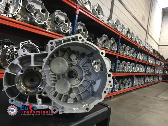 Gearbox from a Volkswagen Touran (5T1) 1.6 TDI SCR BlueMotion Technology 2018