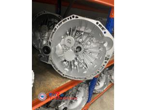 Gereviseerde Versnellingsbak Renault Master III (EV/HV/UV/VA/VB/VD/VF/VG/VJ) 2.3 dCi 135 16V FWD Prijs € 1.512,50 Inclusief btw aangeboden door Eurotransmissie