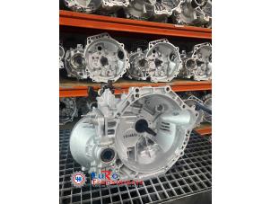 Revisado Caja de cambios Opel Vivaro Combi 2.0 CDTI 122 Precio € 1.633,50 IVA incluido ofrecido por Eurotransmissie