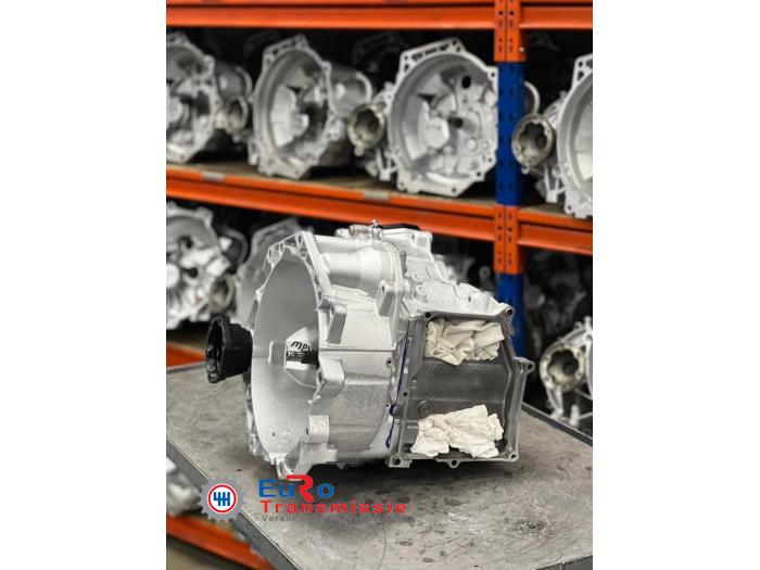 Versnellingsbak van een Volkswagen Touran (1T3) 1.4 16V TSI 170 2012