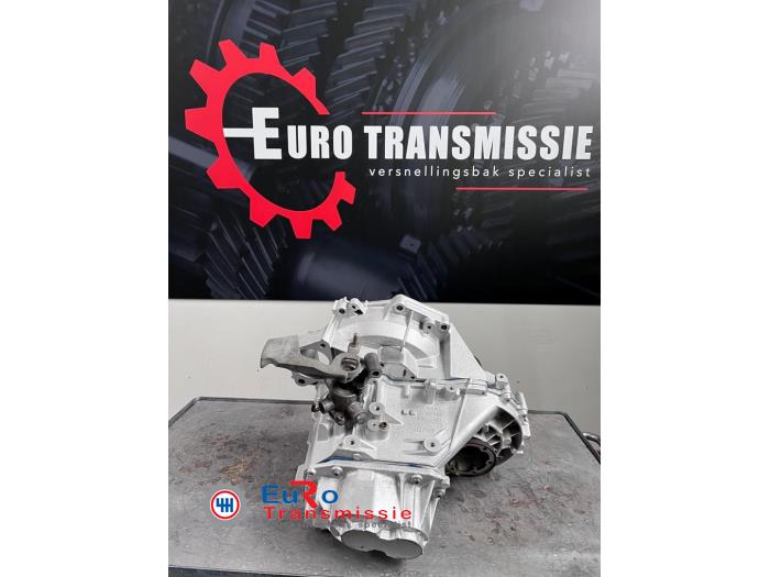 Versnellingsbak van een Volkswagen Touran (1T3) 1.4 16V TSI 140 2015