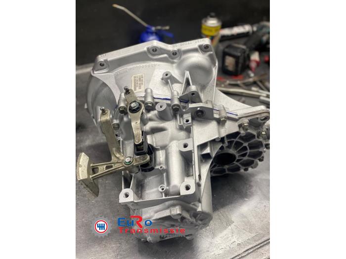 Boîte de vitesse d'un Ford Fiesta 7 1.1 Ti-VCT 12V 70 2019