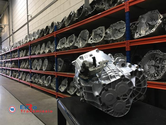 Gearbox from a Ford Transit 2.0 TDCi 16V Eco Blue 105 2018