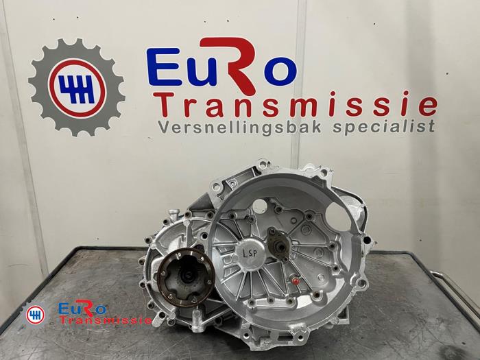 Gearbox from a Volkswagen Caddy III (2KA,2KH,2CA,2CH) 1.2 TSI 2010