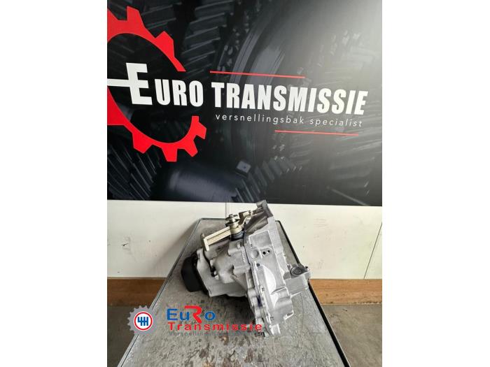 Gearbox from a Opel Corsa F (UB/UH/UP)  2020