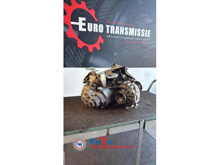 Getriebe van een Volkswagen Passat (3G2) 1.5 TSI 16V 2020
