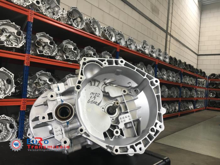 Skrzynia biegów z Opel Astra H SW (L35) 1.9 CDTi 100 2009