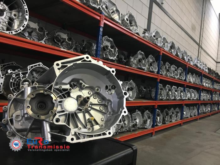 Boîte de vitesse d'un Volkswagen Passat (3C2) 1.6 2007