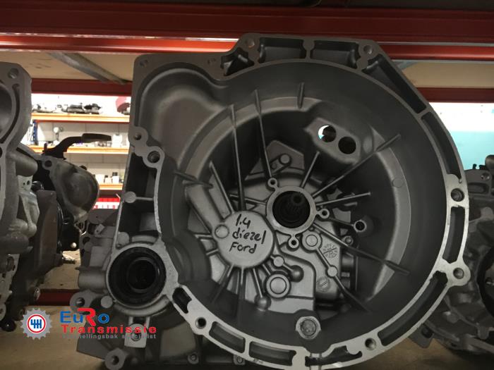 Versnellingsbak van een Ford Fiesta 6 (JA8) 1.4 TDCi 2010