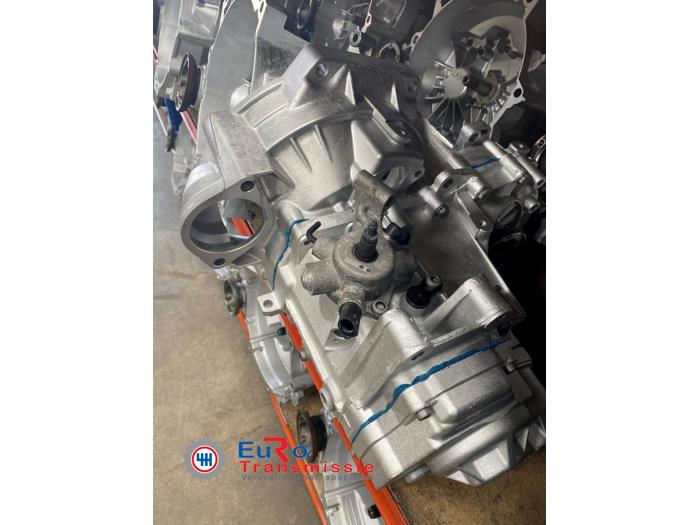 Caja de cambios de un Volkswagen Passat (3G2) 1.6 TDI 16V 2017