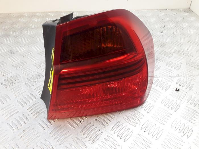 Baklykta, höger från en BMW 3 serie (E90) 320i 16V 2006