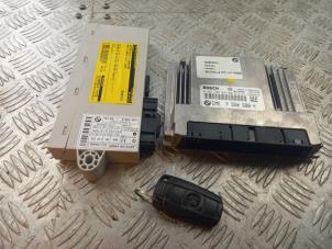 Gebruikte Kontaktslot + computer BMW 3 serie (E90) 318i 16V Prijs € 150,00 Margeregeling aangeboden door Bentie's autodemontage