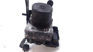 Begagnade ABS-pump BMW 5 serie (E60) 525d 24V Pris € 100,00 Marginaltabell erbjuds av Bentie's autodemontage