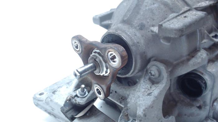 Växellåda från en BMW 3 serie (F30) 320d 2.0 16V 2012