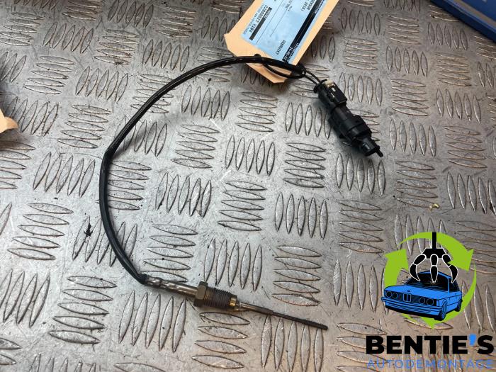 Bränsletryckssensor från en BMW 1 serie (F20) 116d 1.5 12V TwinPower 2016