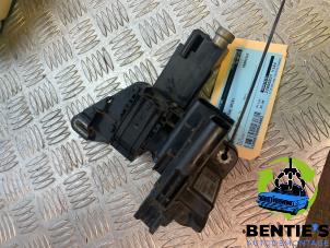 Begagnade Fördelare BMW 1 serie (F20) 116d 1.5 12V TwinPower Pris € 35,00 Marginaltabell erbjuds av Bentie's autodemontage