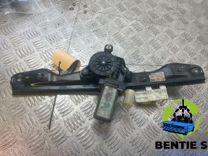 Gebruikte Ruitmechaniek 4Deurs links-achter BMW 1 serie (F20) 116d 1.5 12V TwinPower Prijs € 35,00 Margeregeling aangeboden door Bentie's autodemontage