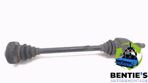 Używane Os napedowa lewy tyl BMW X5 (E53) 3.0d 24V Cena € 40,00 Procedura marży oferowane przez Bentie's autodemontage