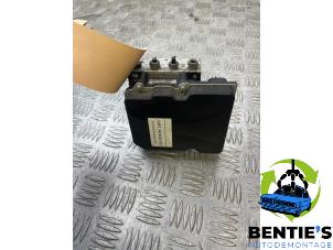 Begagnade ABS-pump BMW X3 (E83) 3.0i xDrive 24V Pris € 99,00 Marginaltabell erbjuds av Bentie's autodemontage