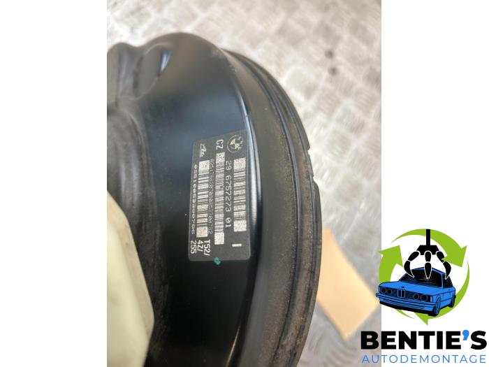 Bromsservo från en BMW Z4 Roadster (E85) 2.5 24V 2003