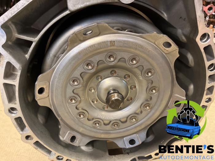 Växellåda från en BMW X1 (E84) sDrive 20i 2.0 16V Twin Power Turbo 2015