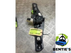 Gebruikte Ruitmechaniek 4Deurs rechts-achter BMW X1 (E84) sDrive 18d 2.0 16V Prijs € 20,00 Margeregeling aangeboden door Bentie's autodemontage