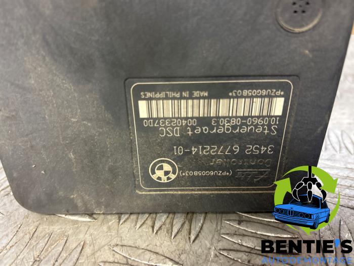 ABS-pump från en BMW 3 serie (E90) 320i 16V 2006