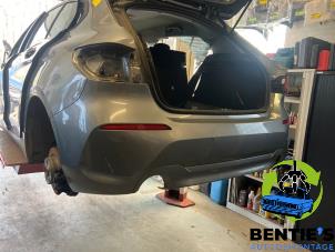 Begagnade Bakre stötfångare BMW 1 serie (F40) 118d 2.0 16V Pris € 400,00 Marginaltabell erbjuds av Bentie's autodemontage