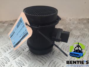 Używane Czujnik masy powietrza BMW 7 serie (E65/E66/E67) 735i,Li 3.6 V8 32V Cena € 50,00 Procedura marży oferowane przez Bentie's autodemontage