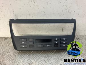 Używane Panel sterowania klimatyzacji BMW X3 (E83) 2.0 16V Cena € 75,00 Procedura marży oferowane przez Bentie's autodemontage
