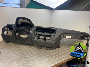 Gebruikte Dashboard BMW 1 serie (F20) 114i 1.6 16V Prijs € 400,00 Margeregeling aangeboden door Bentie's autodemontage