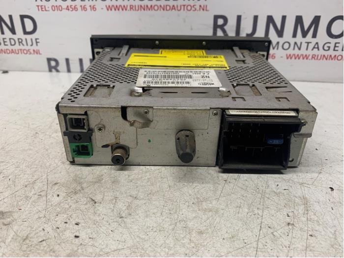 Radio CD Speler van een Peugeot 407 SW (6E) 1.6 HDi 16V 2006
