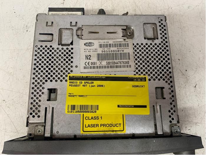 Radio CD Speler van een Peugeot 407 SW (6E) 1.6 HDi 16V 2006