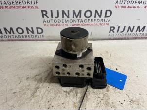 Używane Pompa ABS Opel Insignia Country Tourer 2.0 CDTI 16V 130 ecoFLEX Cena € 50,00 Procedura marży oferowane przez Autodemontage Rijnmond BV